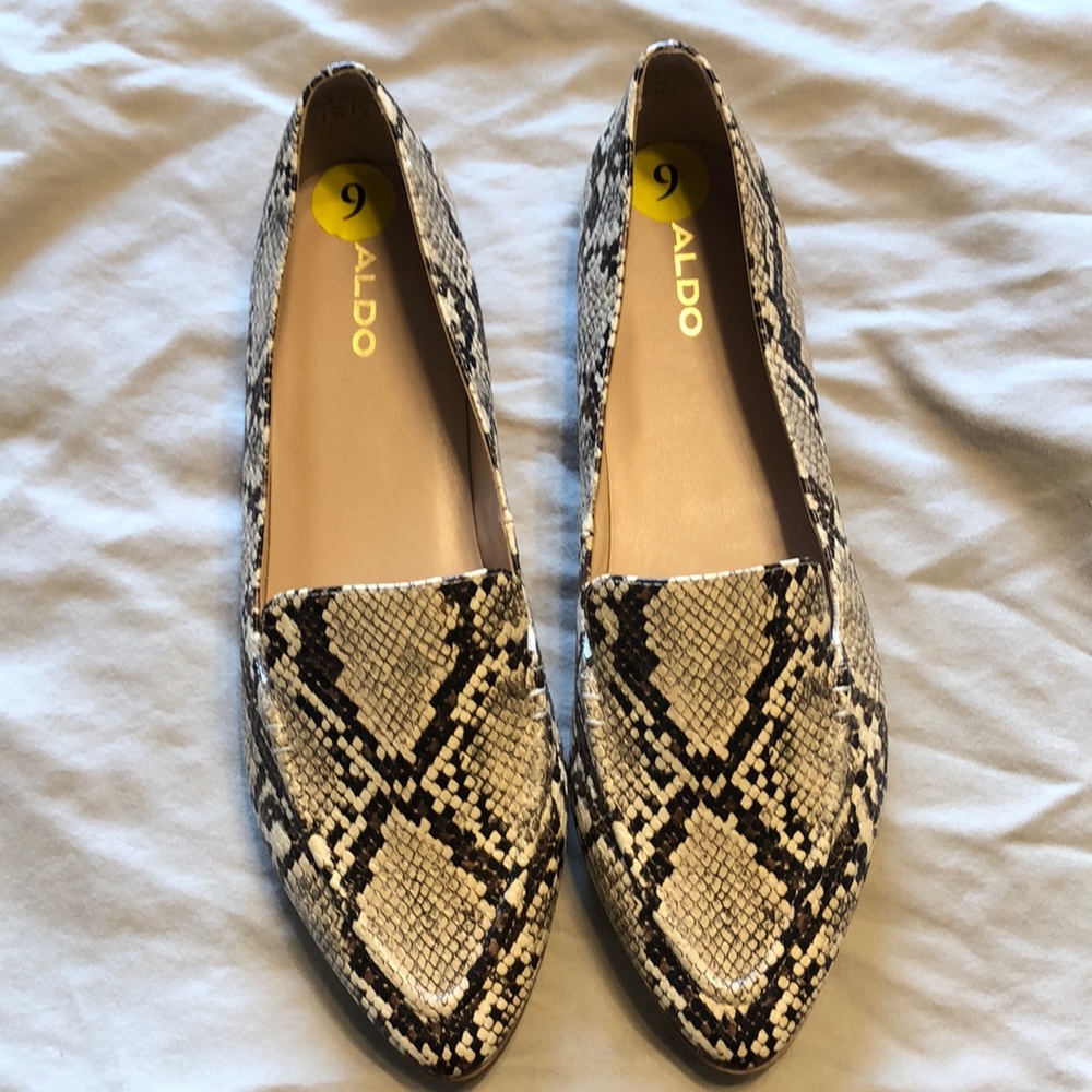 Women’s shoes